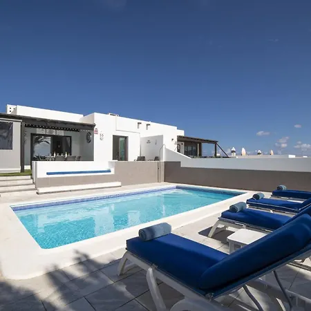 Exquisite Lanzarote Nova Vista 4 Bedrooms Spectacular Sea Views Private Pool * Playa Blanca (Lanzarote)
