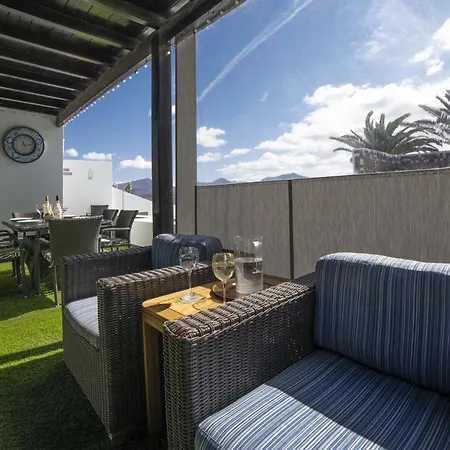 Exquisite Lanzarote Nova Vista 4 Bedrooms Spectacular Sea View Вилла Коста Бланка