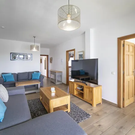 Exquisite Lanzarote Nova Vista 4 Bedrooms Spectacular Sea View Вилла *