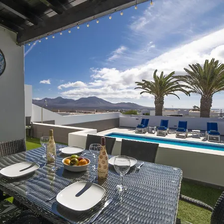 Exquisite Lanzarote Nova Vista 4 Bedrooms Spectacular Sea View Villa Playa Blanca (Lanzarote)